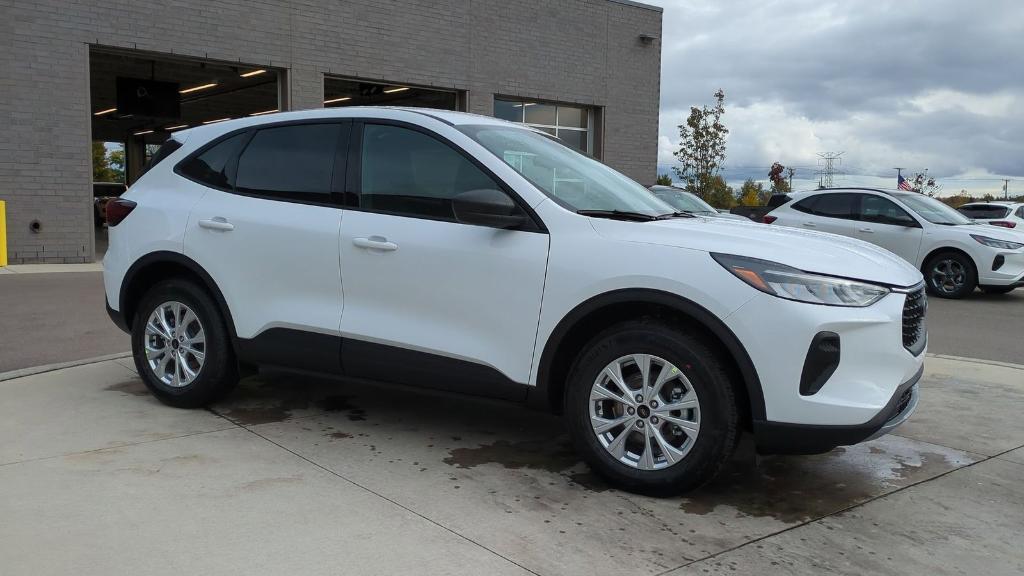 new 2025 Ford Escape car, priced at $30,595