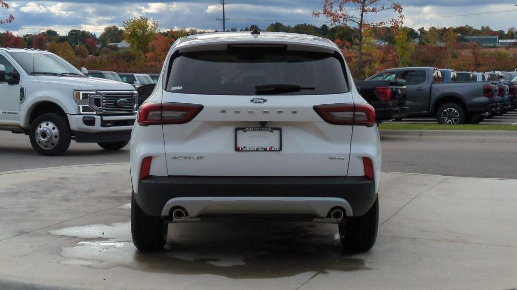 new 2025 Ford Escape car, priced at $30,595