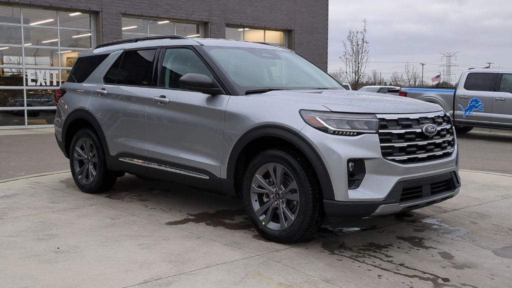 new 2025 Ford Explorer car, priced at $43,206