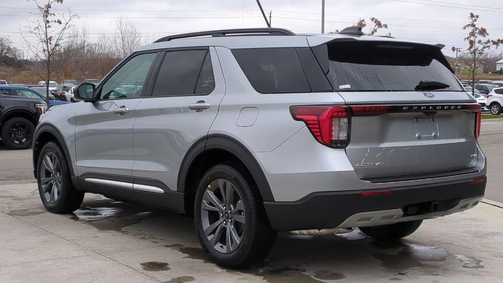 new 2025 Ford Explorer car, priced at $43,206