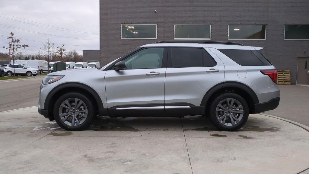 new 2025 Ford Explorer car, priced at $43,206