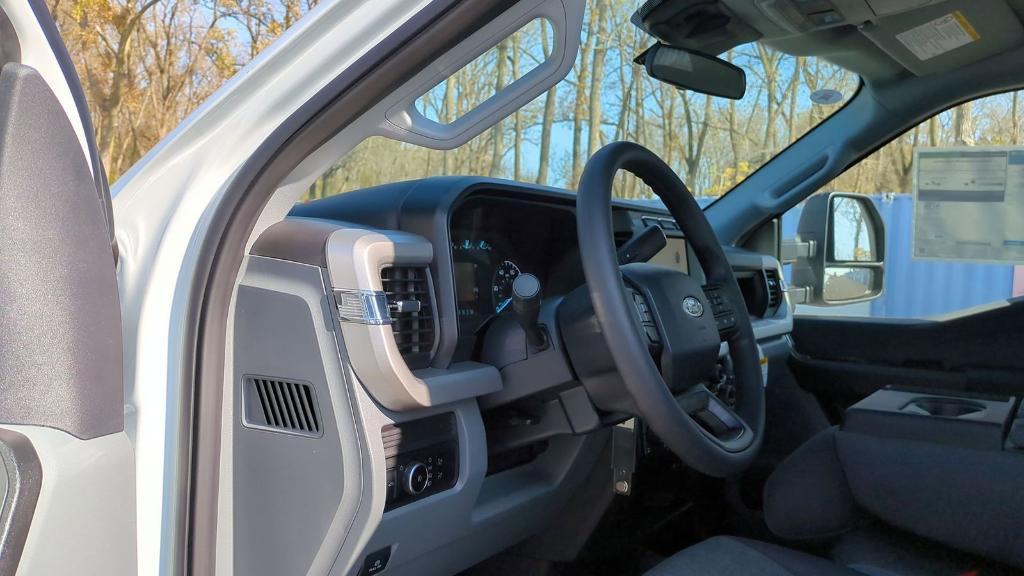 new 2024 Ford F-250 car, priced at $57,769