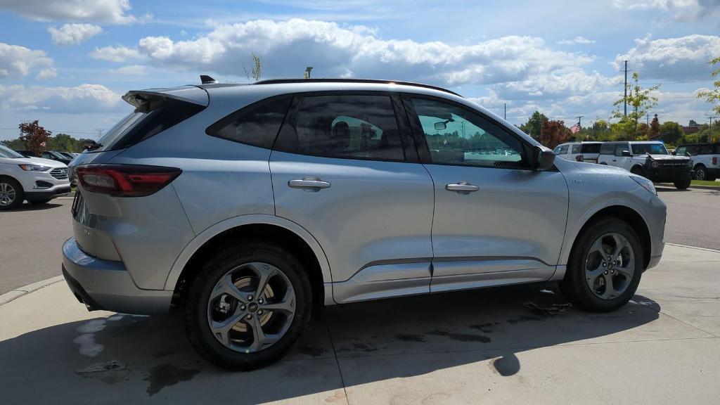 new 2024 Ford Escape car, priced at $32,025