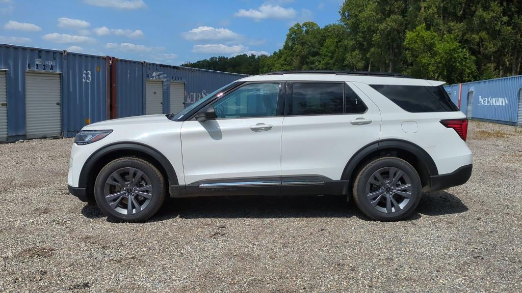 new 2025 Ford Explorer car, priced at $44,775