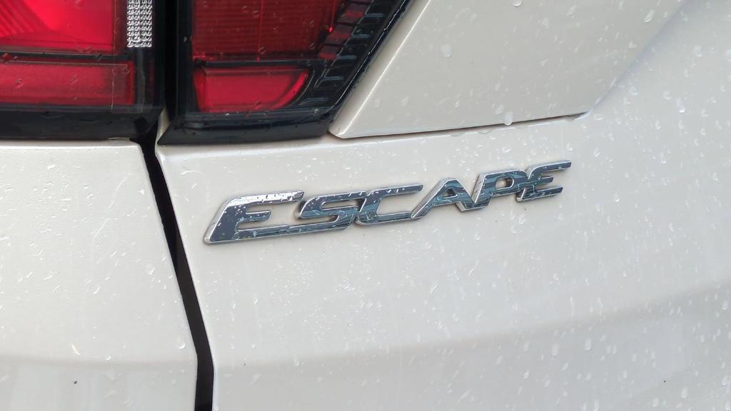 used 2018 Ford Escape car, priced at $9,995