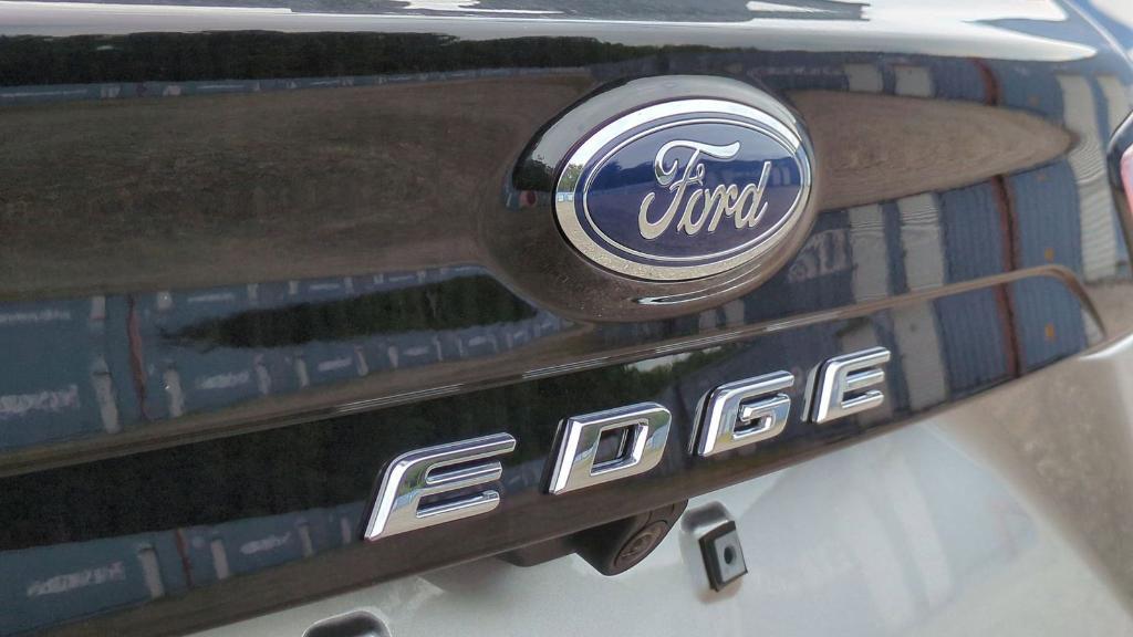 new 2024 Ford Edge car, priced at $39,754