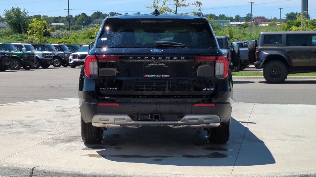 new 2025 Ford Explorer car, priced at $44,522