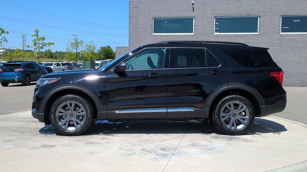 new 2025 Ford Explorer car, priced at $44,522