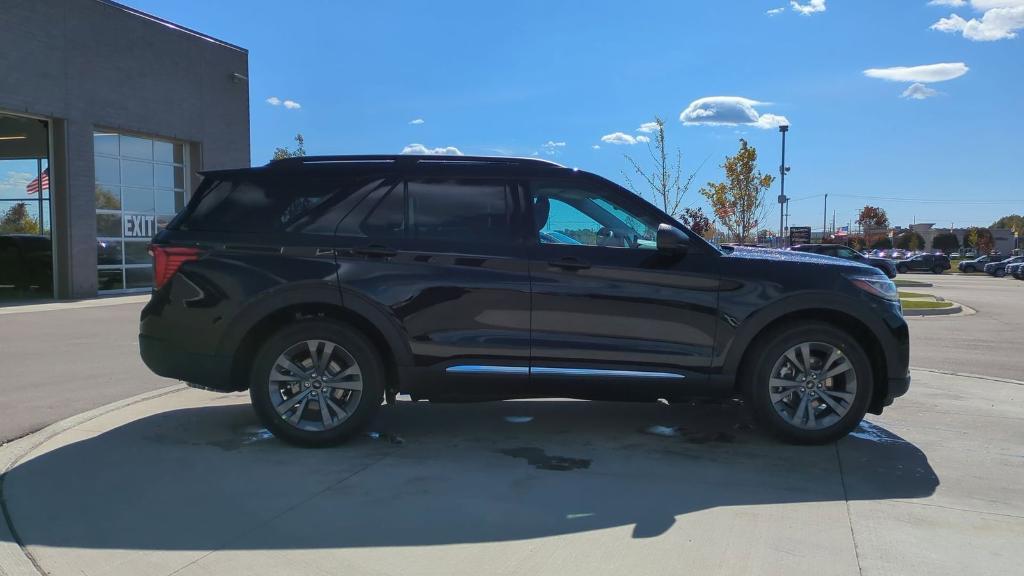 new 2025 Ford Explorer car, priced at $44,545