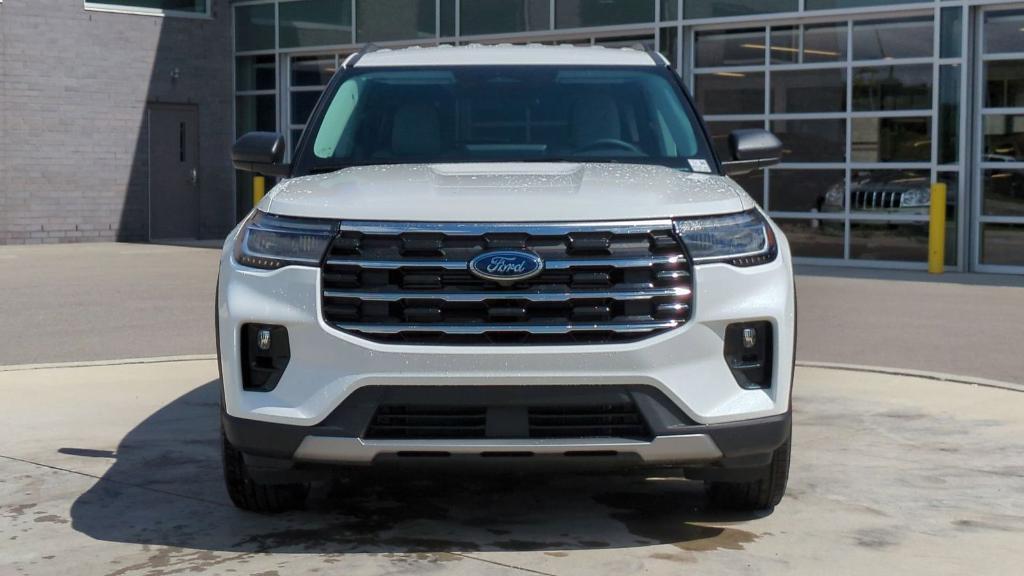 new 2025 Ford Explorer car, priced at $43,738