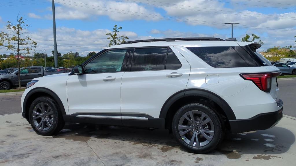 new 2025 Ford Explorer car, priced at $43,738