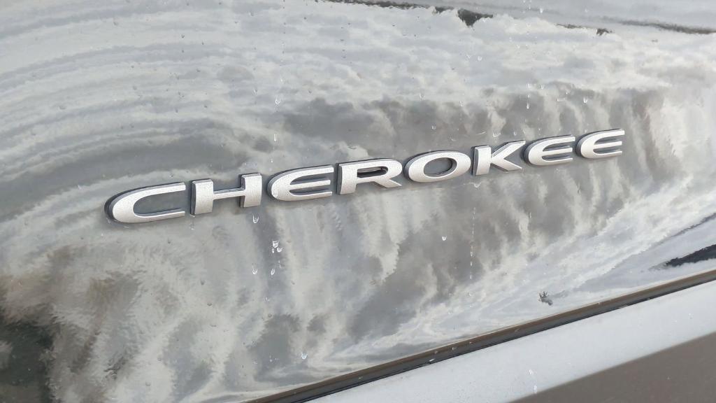 used 2019 Jeep Cherokee car, priced at $16,995