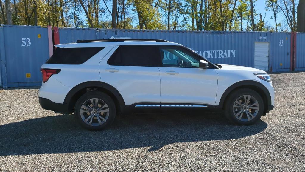 new 2025 Ford Explorer car, priced at $45,258