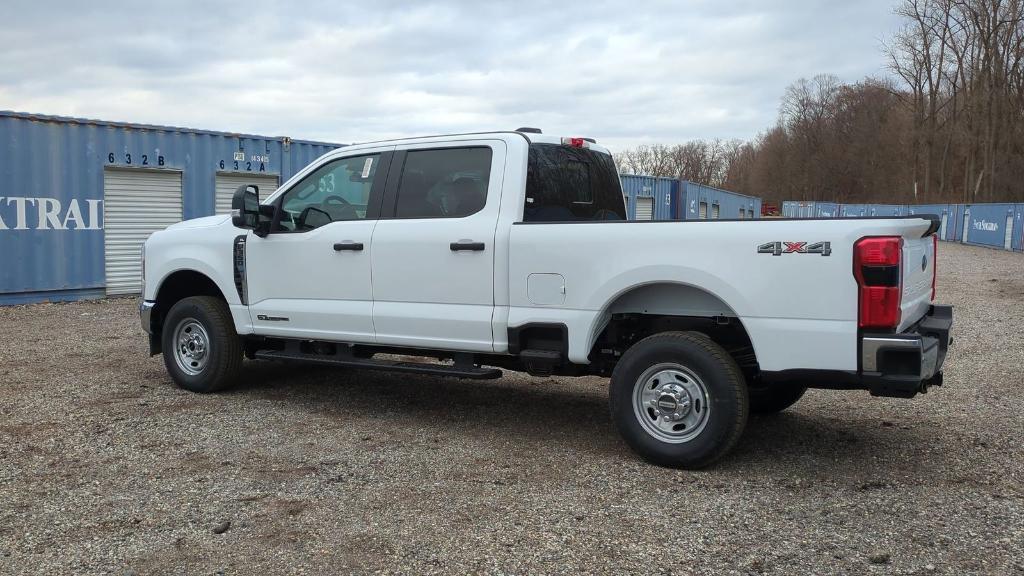 new 2024 Ford F-350 car, priced at $59,643