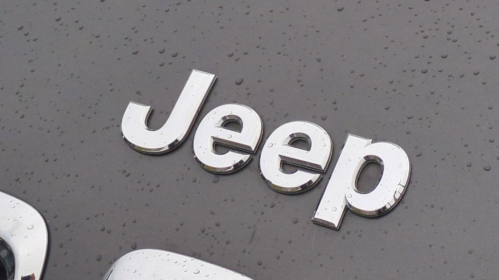 used 2014 Jeep Cherokee car, priced at $8,495