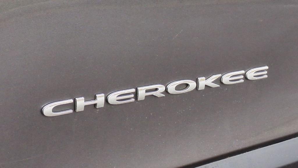 used 2014 Jeep Cherokee car, priced at $8,495