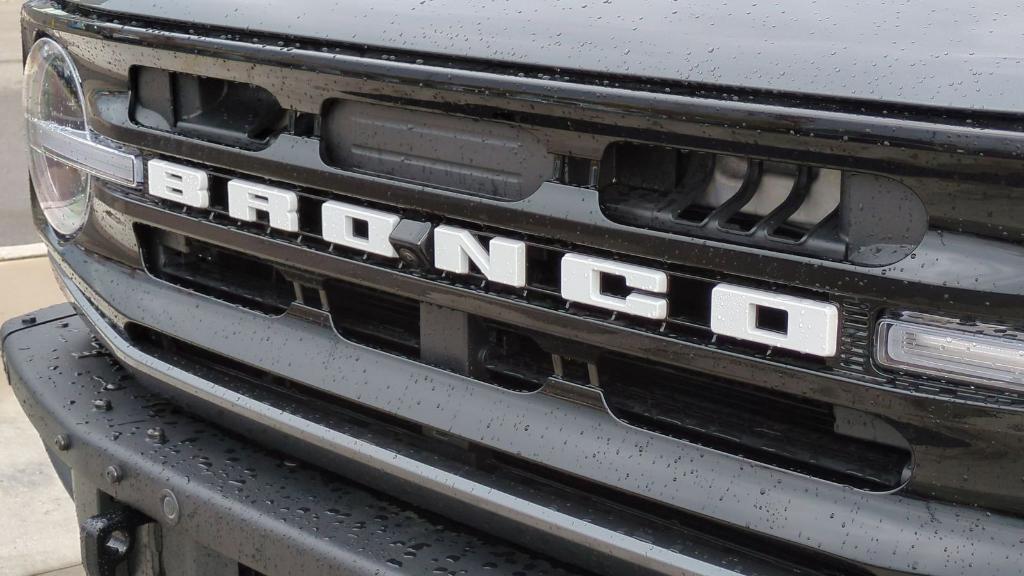 new 2024 Ford Bronco car, priced at $52,578