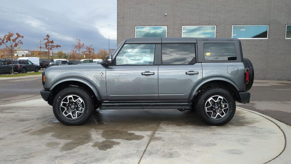 new 2024 Ford Bronco car, priced at $52,578