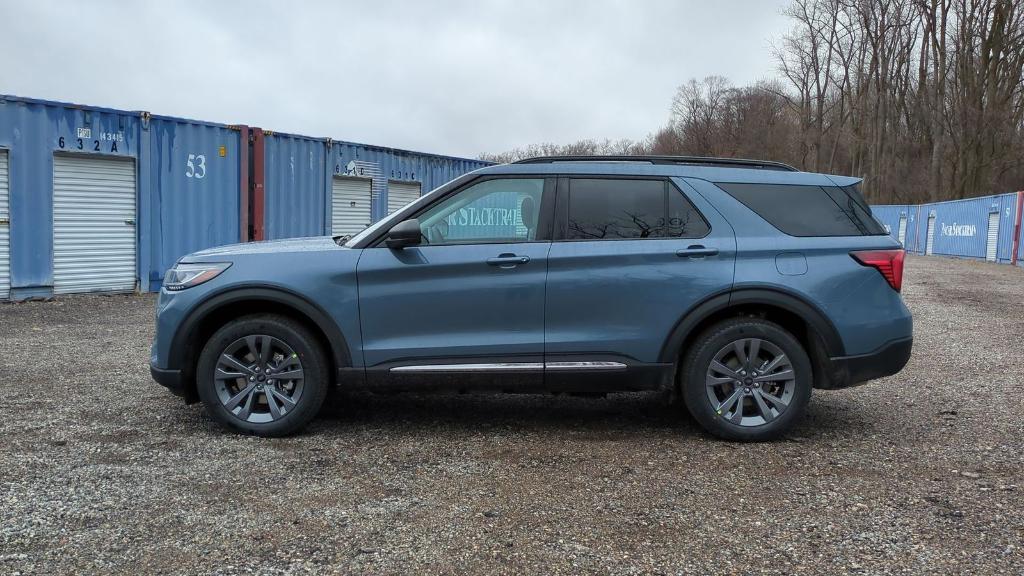 new 2025 Ford Explorer car, priced at $43,721