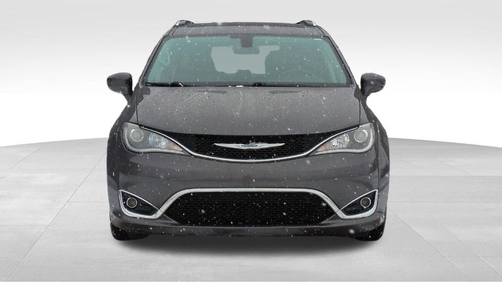 used 2018 Chrysler Pacifica car, priced at $14,995