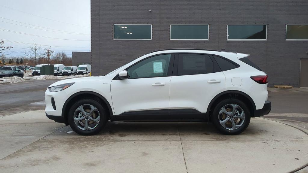 new 2025 Ford Escape car, priced at $35,100