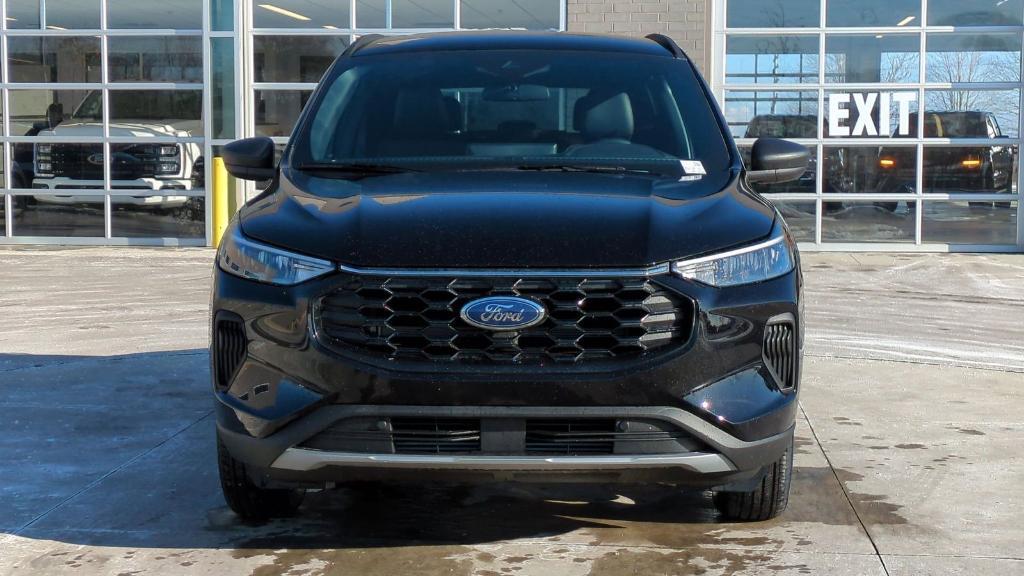 new 2025 Ford Escape car, priced at $32,566