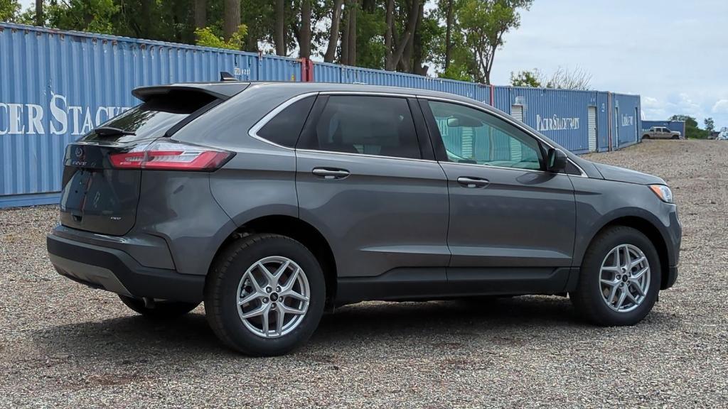 new 2024 Ford Edge car, priced at $39,754