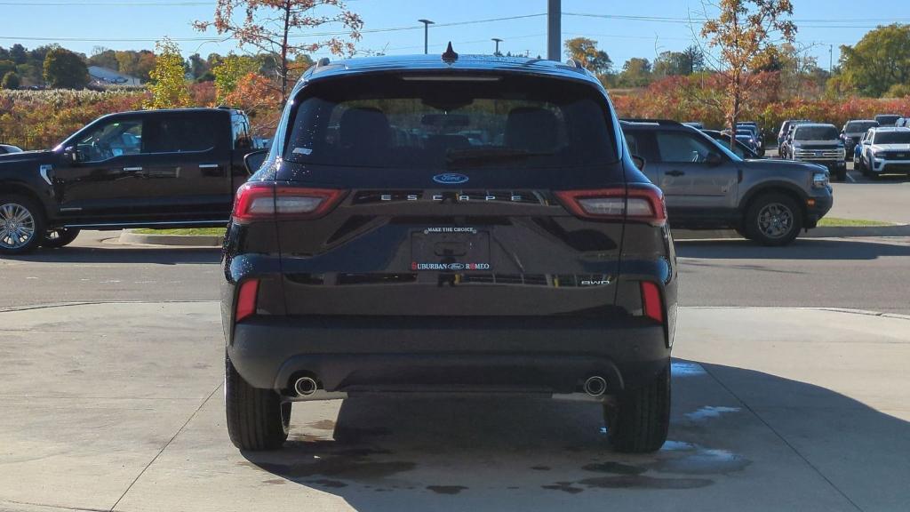 new 2025 Ford Escape car, priced at $31,952