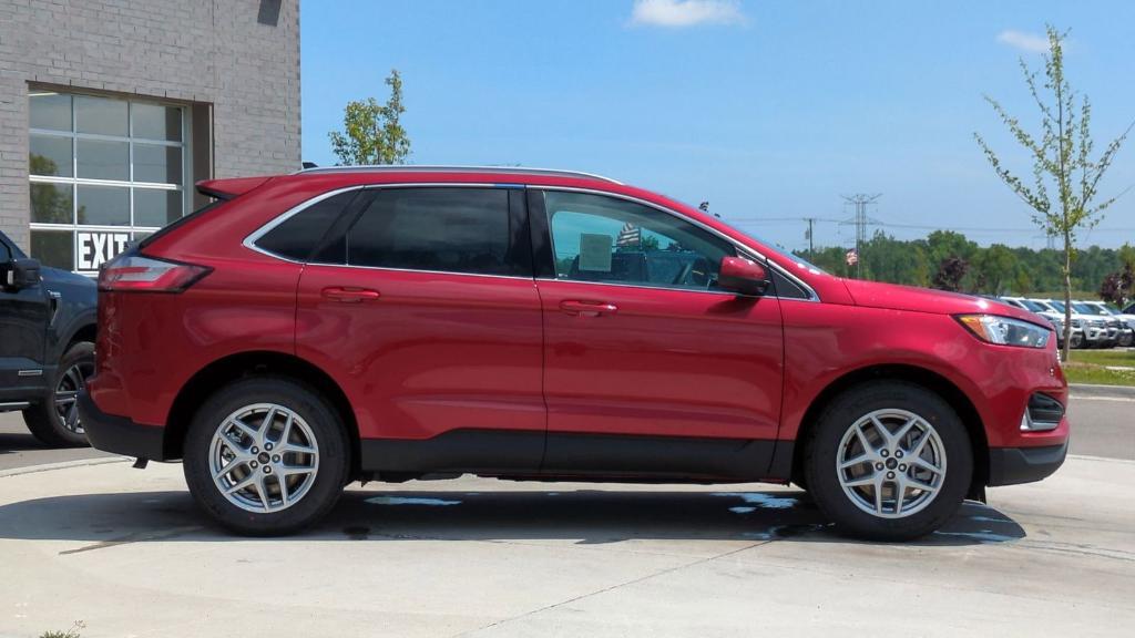 new 2024 Ford Edge car, priced at $35,911