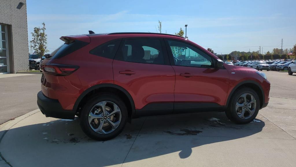 new 2025 Ford Escape car, priced at $31,368