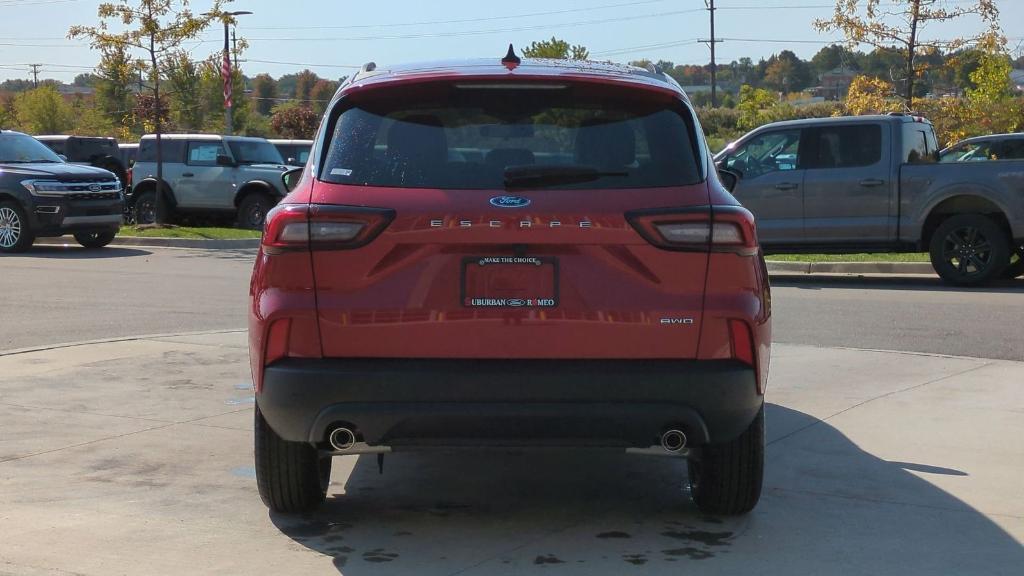 new 2025 Ford Escape car, priced at $31,368