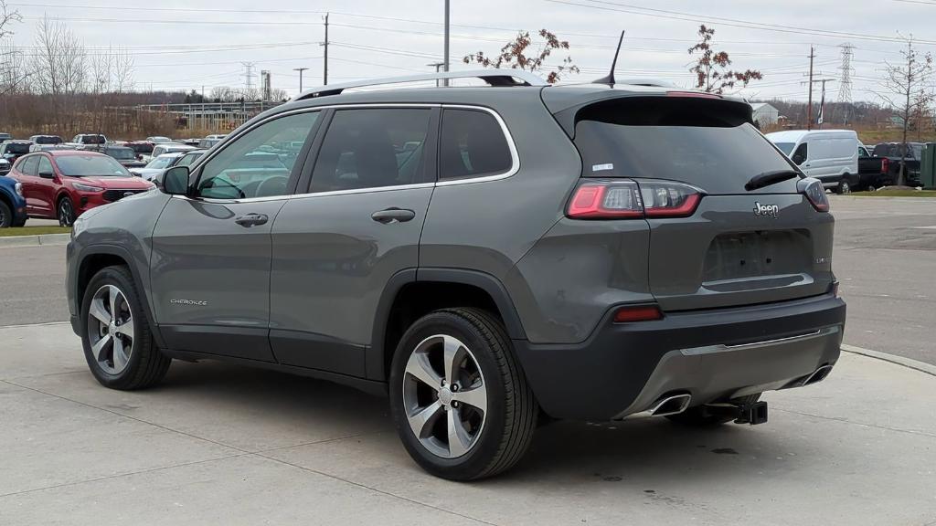 used 2019 Jeep Cherokee car, priced at $19,995