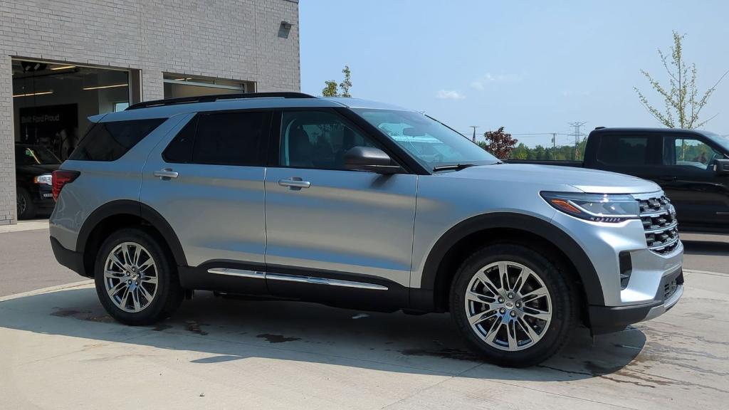 new 2025 Ford Explorer car, priced at $44,271