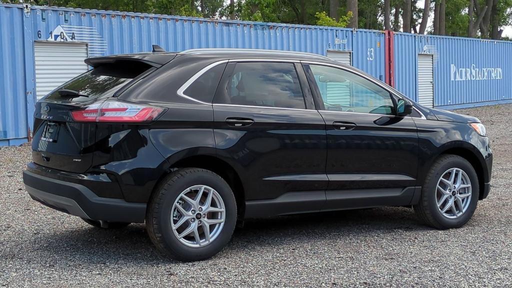 new 2024 Ford Edge car, priced at $35,911