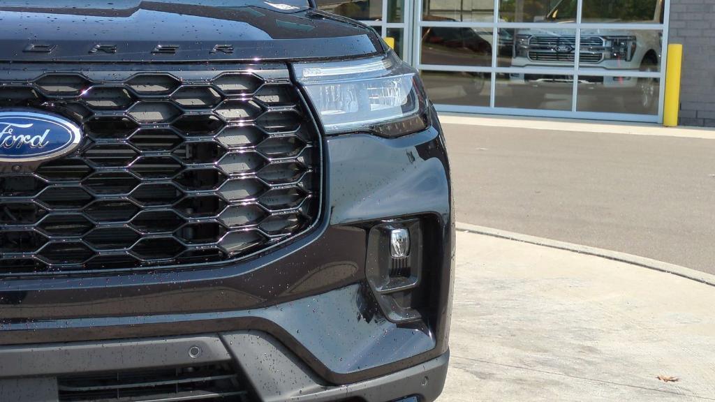 new 2025 Ford Explorer car, priced at $44,624