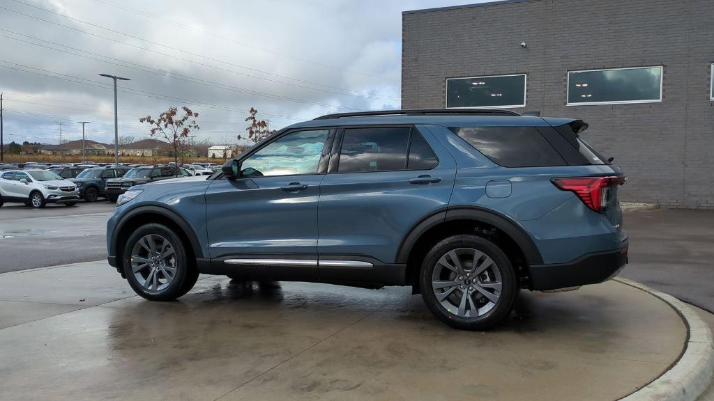 new 2025 Ford Explorer car, priced at $45,150