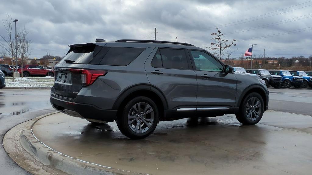 new 2025 Ford Explorer car, priced at $43,025