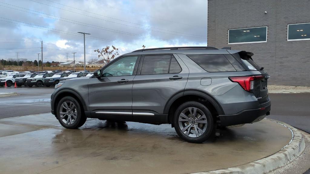 new 2025 Ford Explorer car, priced at $43,025