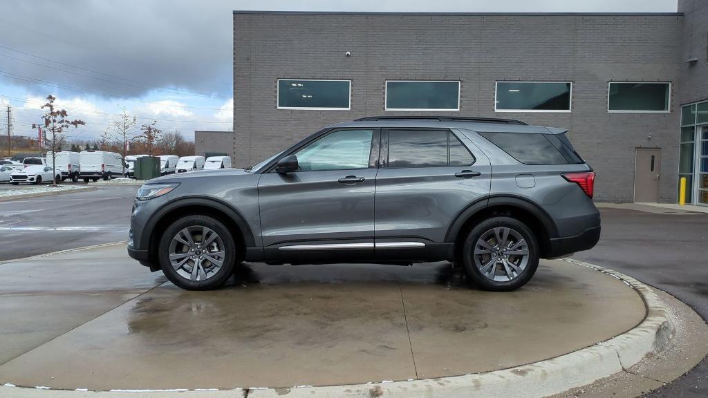 new 2025 Ford Explorer car, priced at $43,025