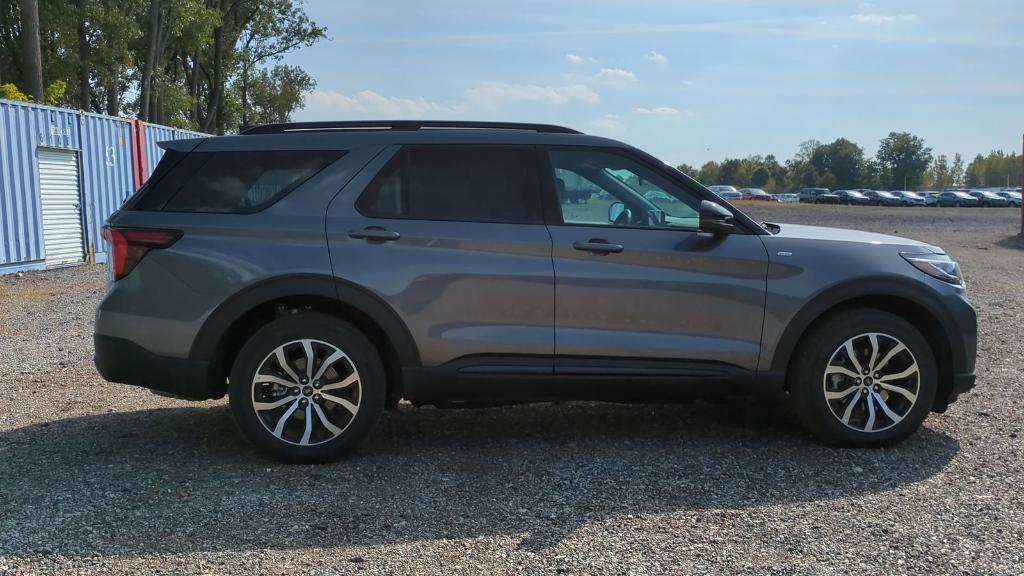 new 2025 Ford Explorer car, priced at $43,121