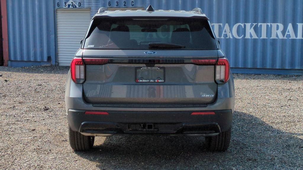 new 2025 Ford Explorer car, priced at $43,121