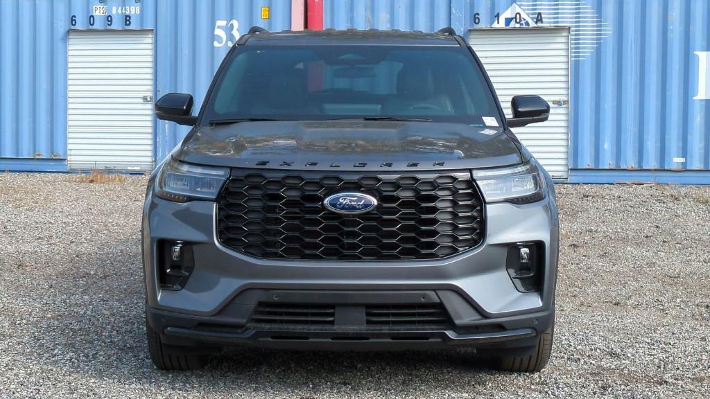 new 2025 Ford Explorer car, priced at $43,121