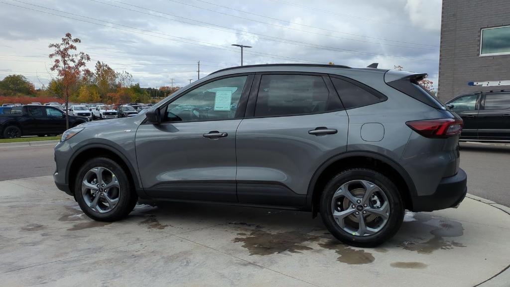 new 2025 Ford Escape car, priced at $31,060