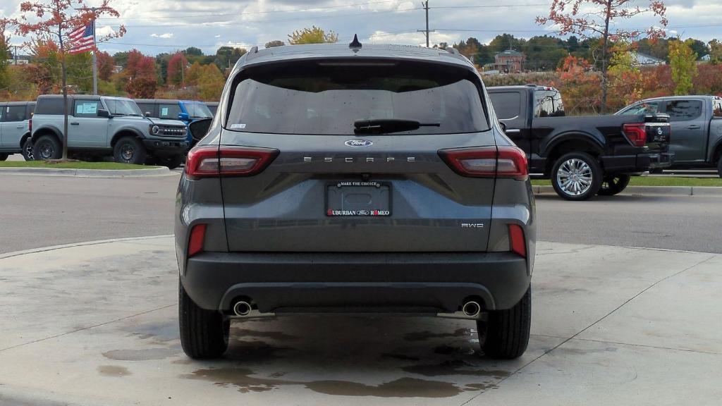 new 2025 Ford Escape car, priced at $31,060