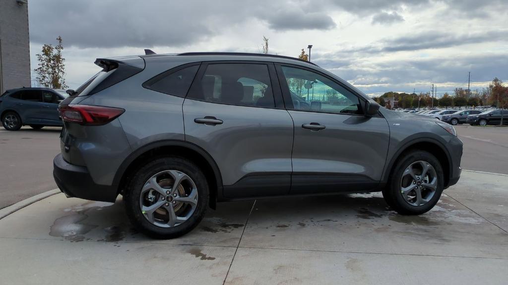 new 2025 Ford Escape car, priced at $31,060