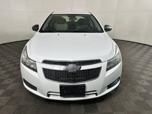 used 2014 Chevrolet Cruze car, priced at $6,890