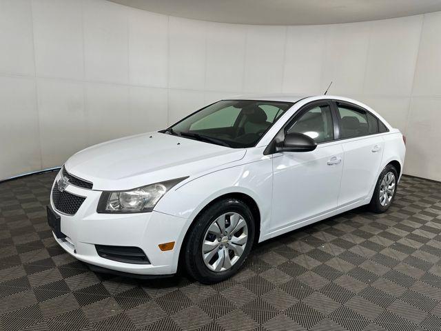 used 2014 Chevrolet Cruze car, priced at $6,890