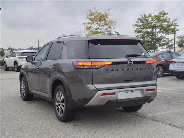 new 2024 Nissan Pathfinder car, priced at $41,827