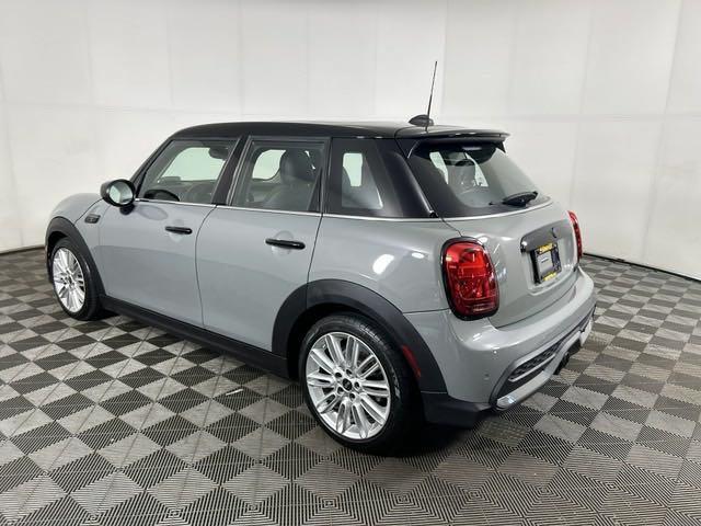 used 2022 MINI Hardtop car, priced at $20,990