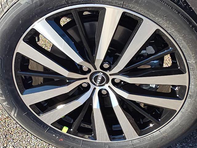 new 2025 Nissan Pathfinder car, priced at $48,711